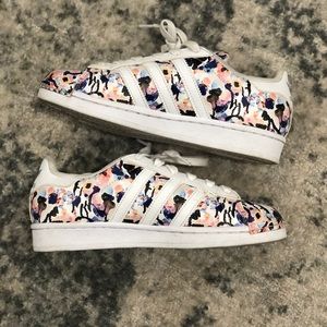 Adidas girls floral superstar